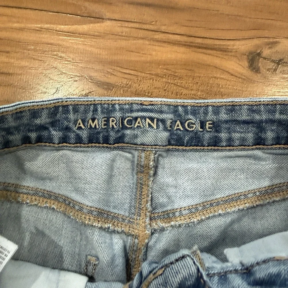 American Eagle Womens Distressed Mom Jeans Straight Blue Denim Sz 8